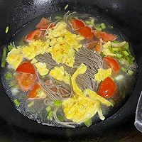 #未来航天员-健康吃蛋#番茄荞麦面的做法图解12