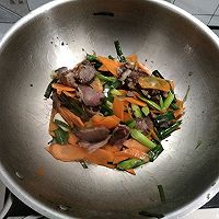 蔬菜炒腊肉的做法图解5