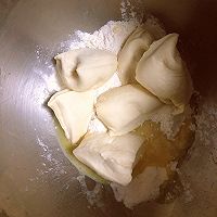 #爱好组-高筋#美味的网红奶昔面包的做法图解2