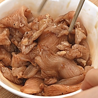 （塑性紧致）黑椒口蘑鸡胸肉的做法图解3