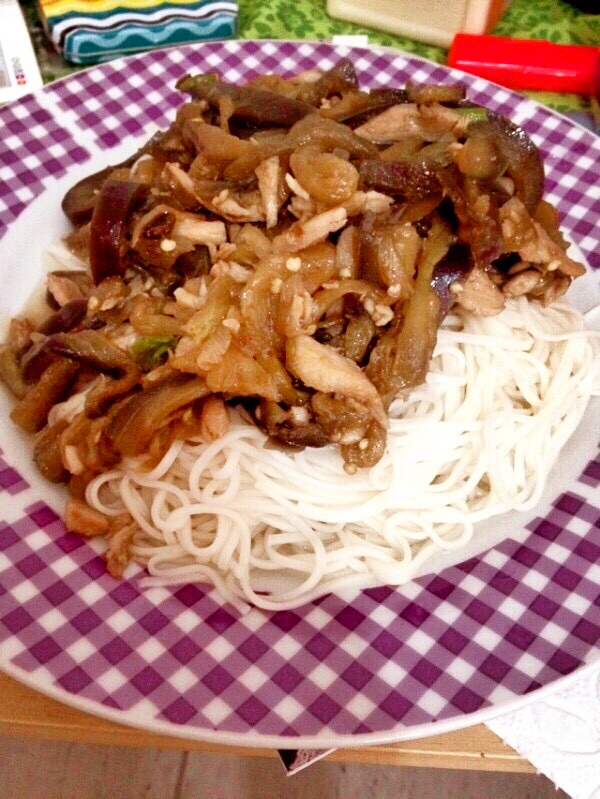茄子肉丝面的做法图解6