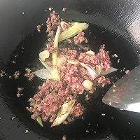 肉末双茄草菇面的做法图解6