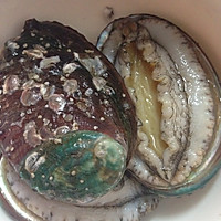 海椰皇红枣鲍鱼排骨汤的做法图解3