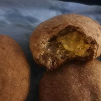 火腿核桃蛋黄硬壳月饼的做法图解3