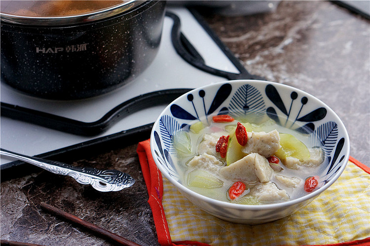 黄瓜鱼丸汤的做法