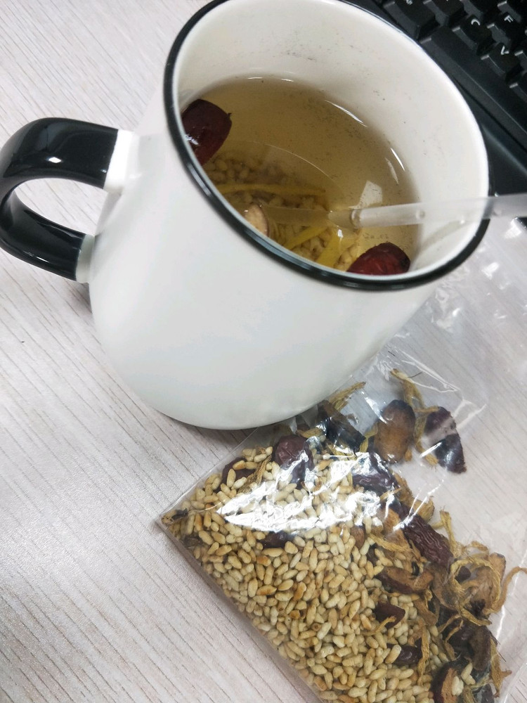 红枣姜米茶的做法