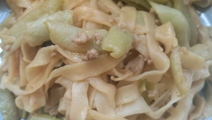 芸豆肉末焖面