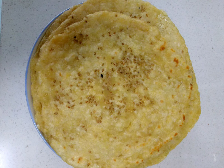 玉米白面烫面饼的做法