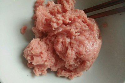 腰梅肉泥炖鸡蛋