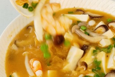 菌菇三鲜汤
