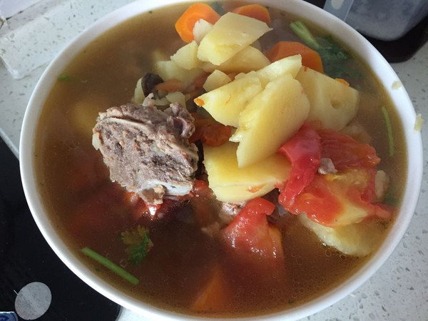 土豆排骨汤——简单好吃但不快的吃