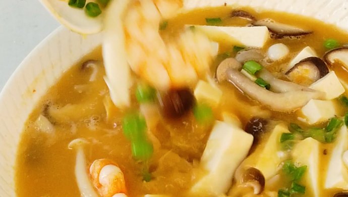 菌菇三鲜汤