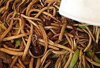 肉丝茶树菇的做法