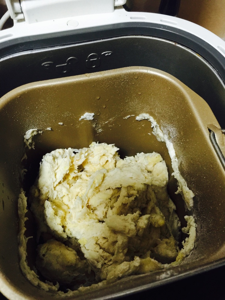 豆沙面包的做法图解1