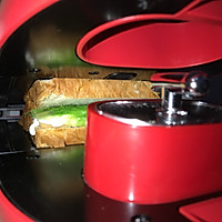 #今天吃什么#下午茶-香肠青菜三明治的做法图解6