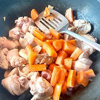 红烧冬笋杏鲍菇鸡腿肉的做法图解5