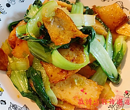 鱼豆腐炒青菜的做法