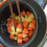 咖喱牛肉之大学宿舍懒人版～的做法图解5