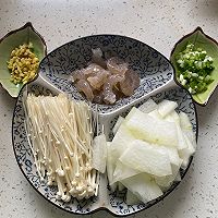 虾仁菌菇汤的做法图解1