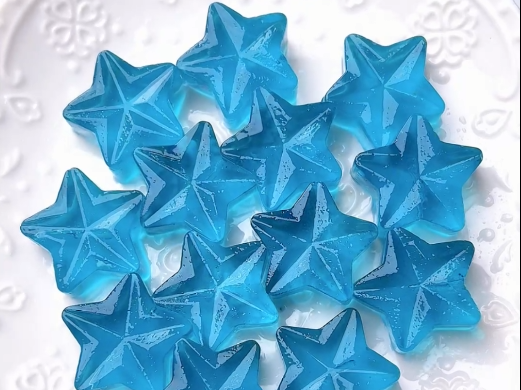 简单又梦幻的小甜品，海蓝星星果冻，buling~buling