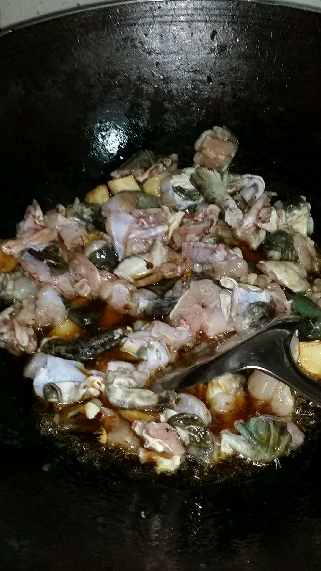 「藤椒牛蛙」的做法+配方，香喷喷的牛蛙，肉质非常鲜美超好吃