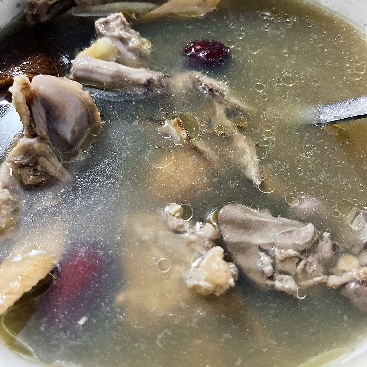 秋天必备：陈皮绿豆鸽子汤的做法