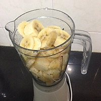 香蕉苹果奶昔的做法图解3