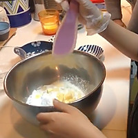 #换着花样吃早餐#苹果草莓派的做法图解2