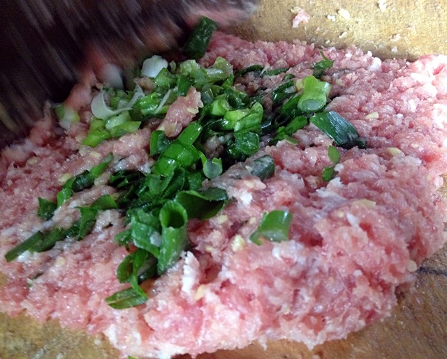 酥炸菜包肉盒的做法图解2