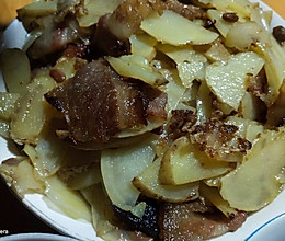 土豆炒腊肉的做法