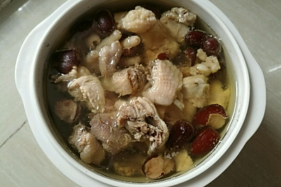 红枣鸡肉汤