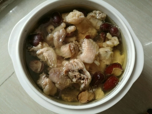 红枣鸡肉汤