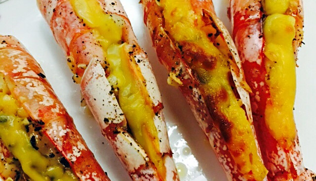 蒜香芝士烤阿根廷红虾的做法