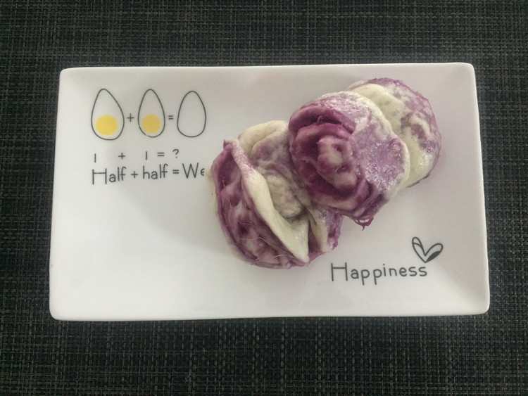 蒸奶香紫薯小花卷的做法
