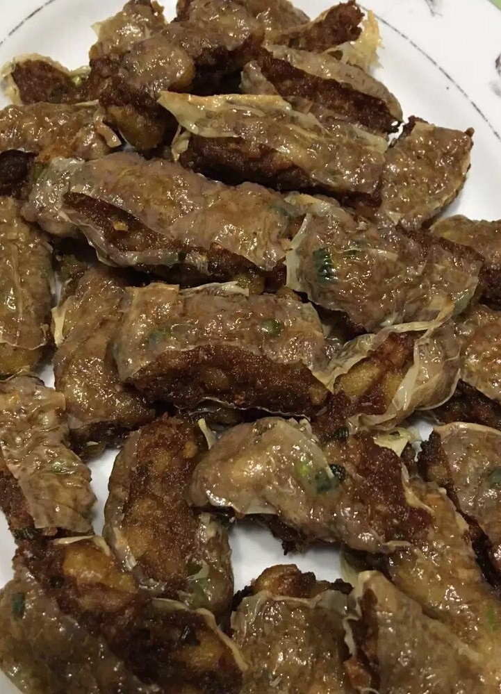 Fried pine meat