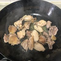 一鸡两吃之小鸡炖蘑菇加松茸鸡汤的做法图解13