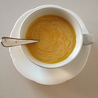 宝宝早餐食谱：鸡蛋生菜吐司加南瓜米糊～的做法图解2