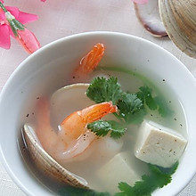 文蛤虾仁豆腐汤