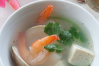 文蛤虾仁豆腐汤