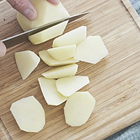 小米土豆鸡蛋饼的做法图解1