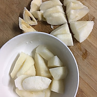 冰糖雪梨的做法图解2