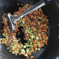 腊肠蛋炒饭的做法图解5