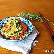 咸鸭蛋辣酱炒嫩南瓜/美味消食