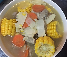 玉米竹笋排骨汤的做法