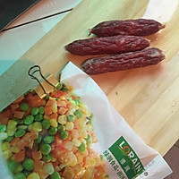 腊肠虾仁炒饭的做法图解2