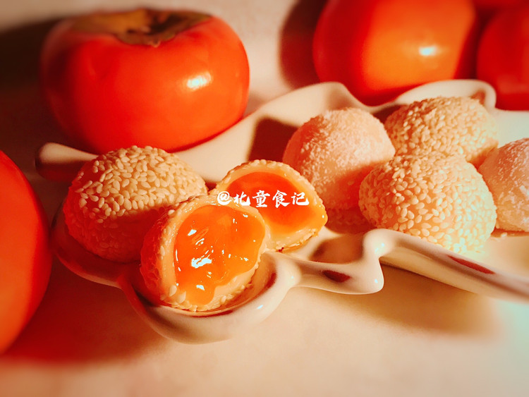 自然甜美的流心柿子糯米糍的做法