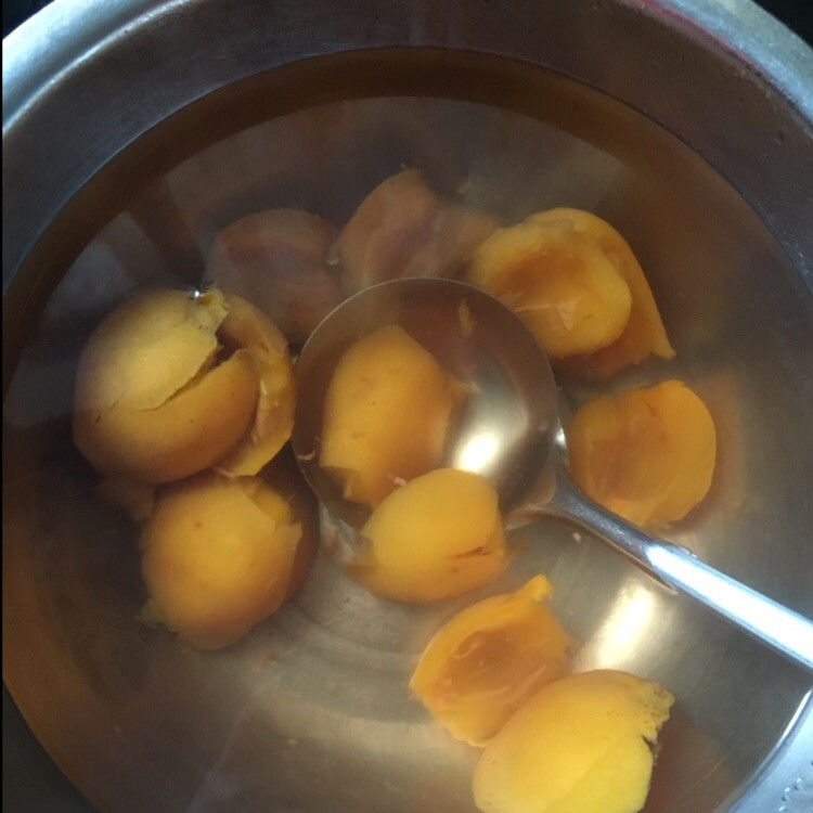 冰糖枇杷水的做法