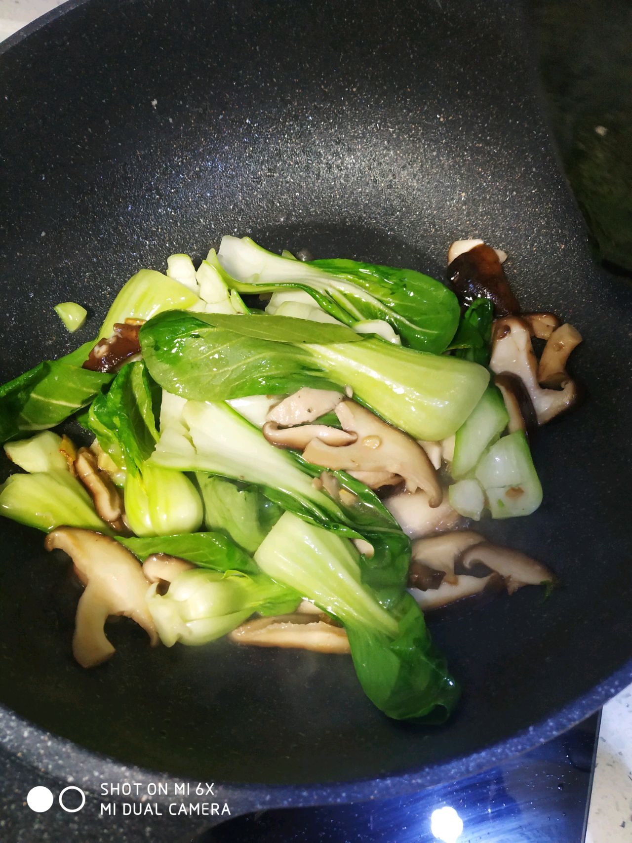 香菇青菜包子的做法，记住4点青菜翠绿不变色 | Foodlife