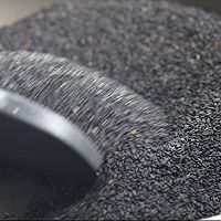 冬日养生—枸杞核桃花生芝麻片的做法图解2