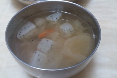 银耳火龙果红枣汤